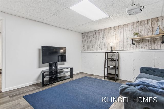 2325 Pillon Road, Twin Lake, MI 49457