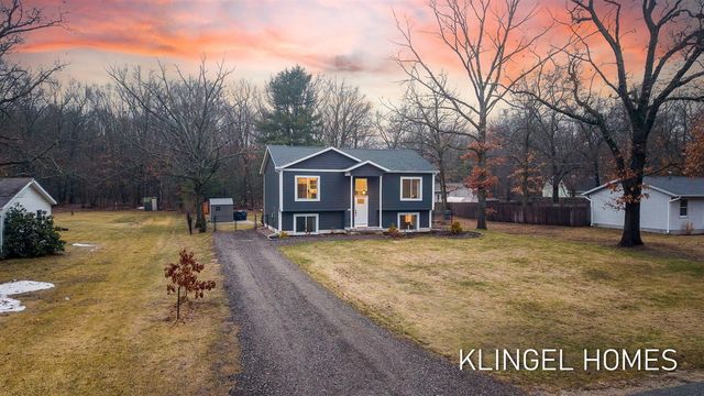 2325 Pillon Road, Twin Lake, MI 49457