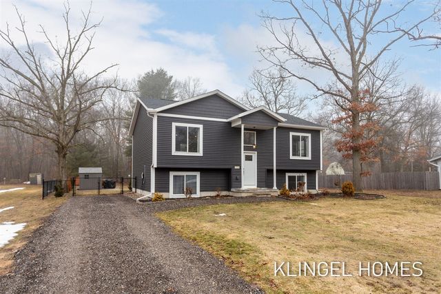 2325 Pillon Road, Twin Lake, MI 49457