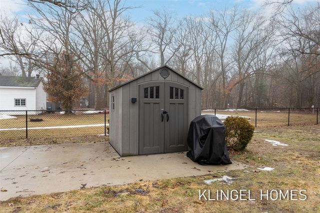 2325 Pillon Road, Twin Lake, MI 49457