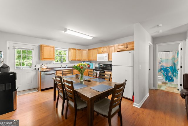 1738 Lanier Springs Drive NW, Gainesville, GA 30504