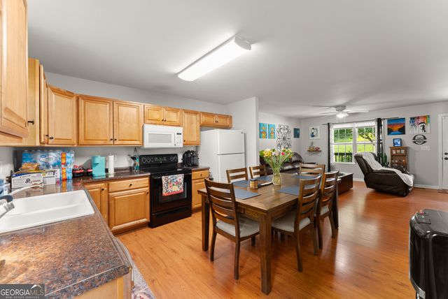 1738 Lanier Springs Drive NW, Gainesville, GA 30504
