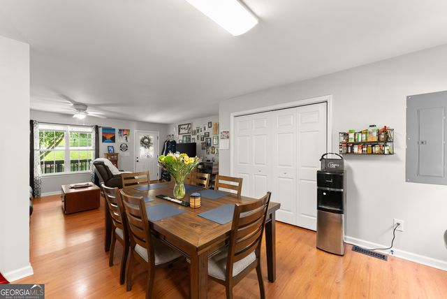 1738 Lanier Springs Drive NW, Gainesville, GA 30504
