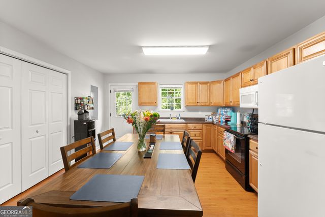 1738 Lanier Springs Drive NW, Gainesville, GA 30504