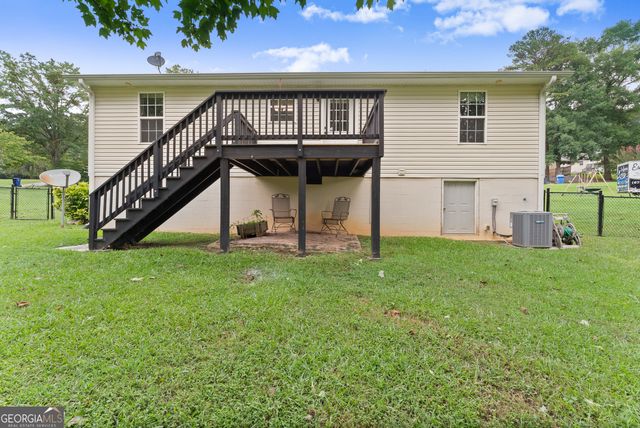 1738 Lanier Springs Drive NW, Gainesville, GA 30504