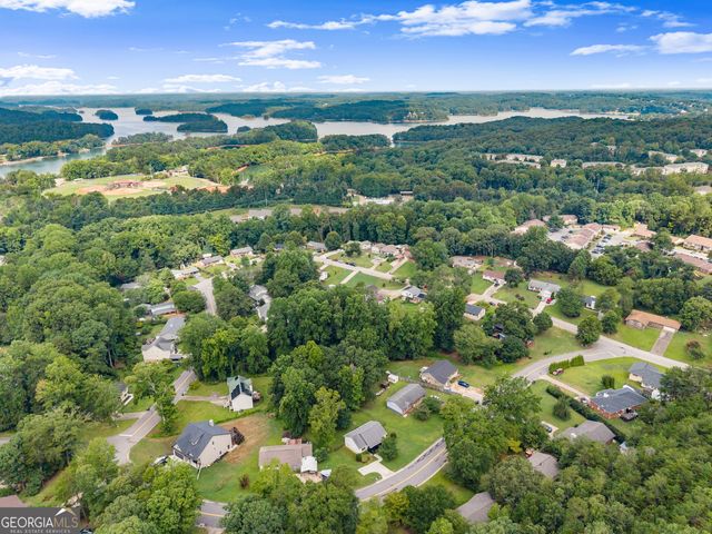 1738 Lanier Springs Drive NW, Gainesville, GA 30504