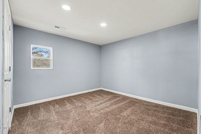 800 E Lizzie Street, Selma, NC 27576