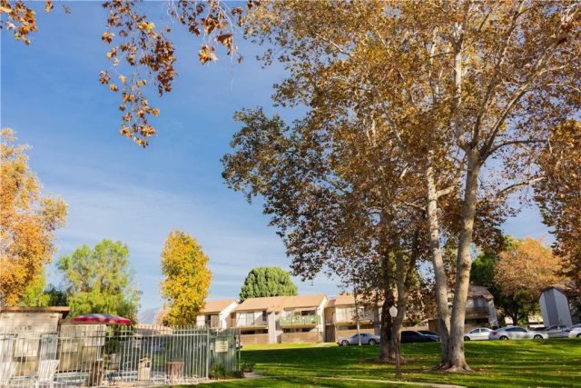 1219 N Edwards Street 33, Redlands, CA 92374