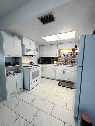 710 Aqui Esta DR, Punta Gorda, FL 33950