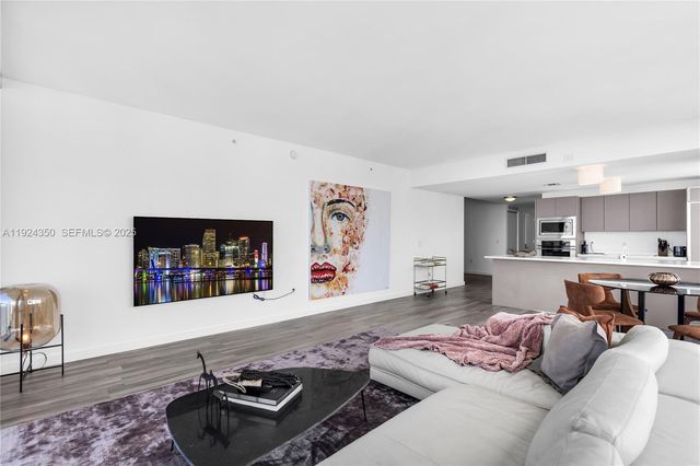 460 NE 28th St 3601, Miami, FL 33137