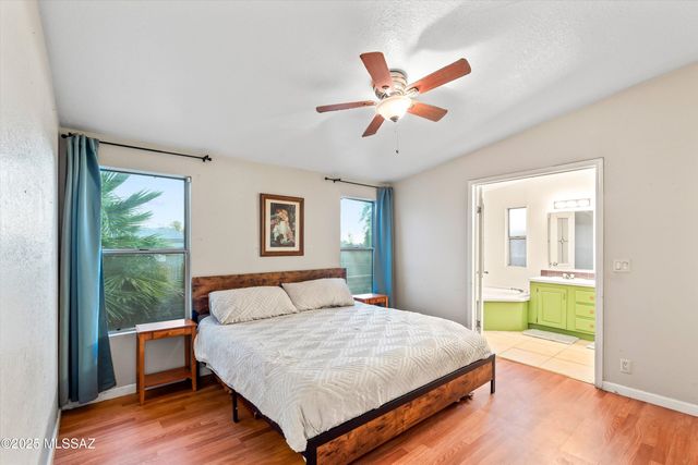 1728 W Coralbrooke Drive, Tucson, AZ 85705