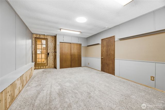 31032 228th Avenue SE, Black Diamond, WA 98010