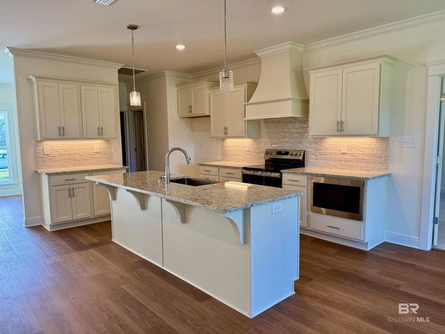 20967 S Southtown Drive, Robertsdale, AL 36567