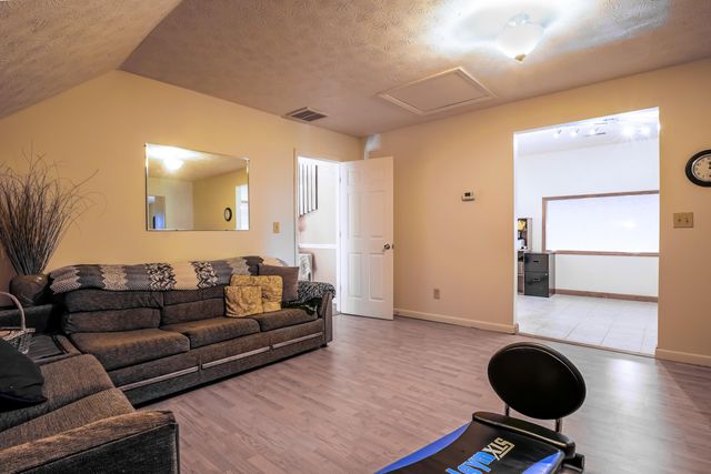 101 Hughley Lane, Harrodsburg, KY 40330