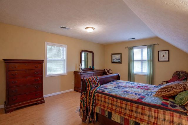 101 Hughley Lane, Harrodsburg, KY 40330