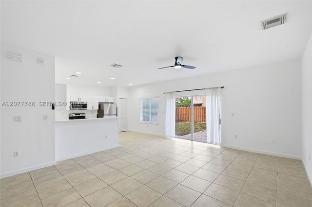 22505 SW 94th Pl, Cutler Bay, FL 33190