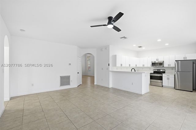 22505 SW 94th Pl, Cutler Bay, FL 33190
