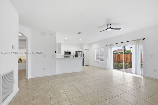 22505 SW 94th Pl, Cutler Bay, FL 33190