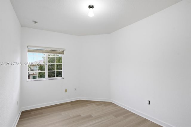 22505 SW 94th Pl, Cutler Bay, FL 33190