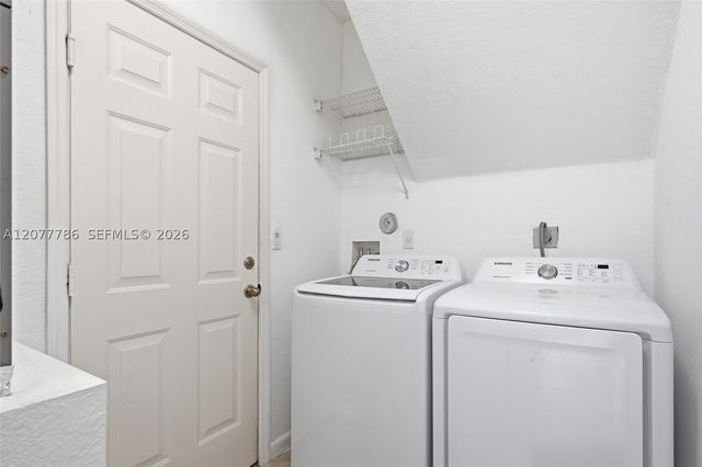 22505 SW 94th Pl, Cutler Bay, FL 33190