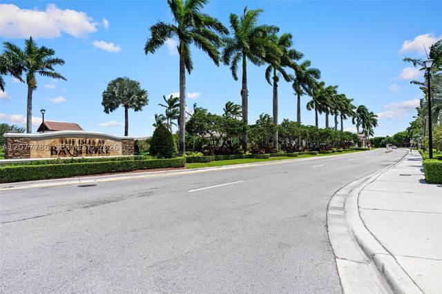 22505 SW 94th Pl, Cutler Bay, FL 33190
