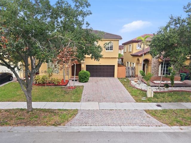 22505 SW 94th Pl, Cutler Bay, FL 33190
