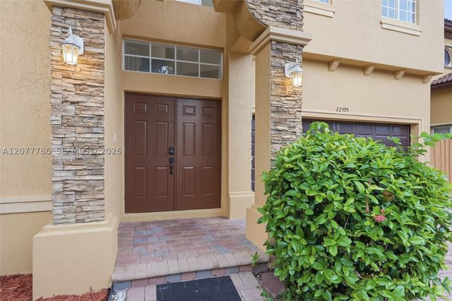 22505 SW 94th Pl, Cutler Bay, FL 33190