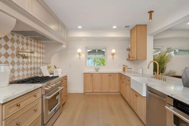 519 E Howard St, Pasadena, CA 91104