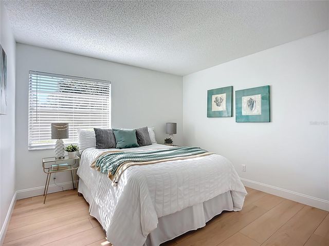 2014 HAMPSTEAD CIRCLE, Sun City Center, FL 33573