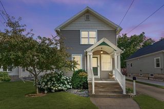 161 W 19TH AVENUE, Oshkosh, WI 54902