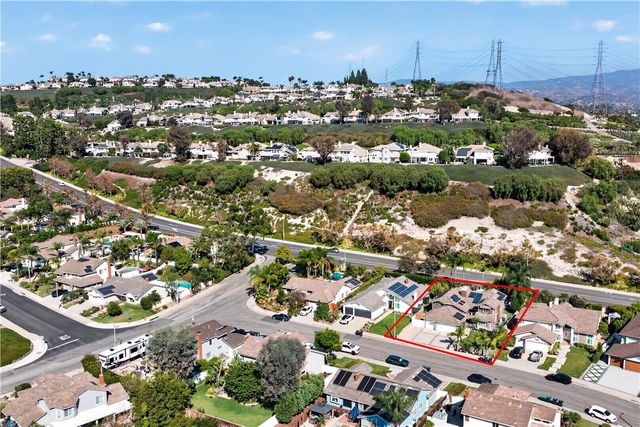 3620 E Shallow Brook Lane, Orange, CA 92867