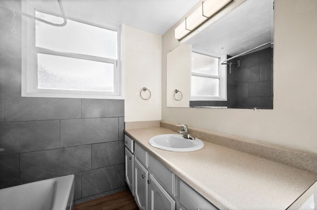 1420 E SPRING LN, Holladay, UT 84117