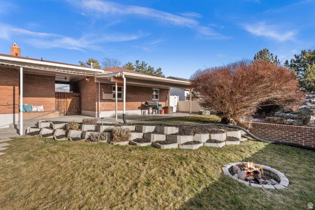 1420 E SPRING LN, Holladay, UT 84117