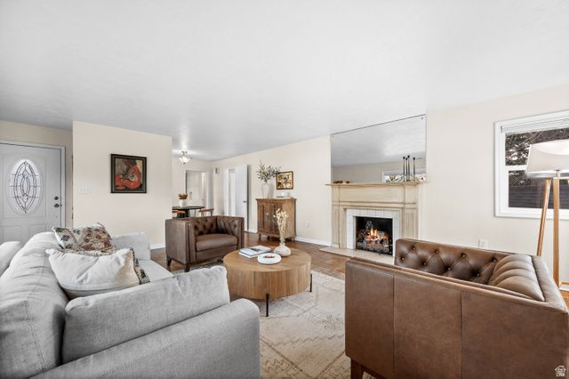 1420 E SPRING LN, Holladay, UT 84117