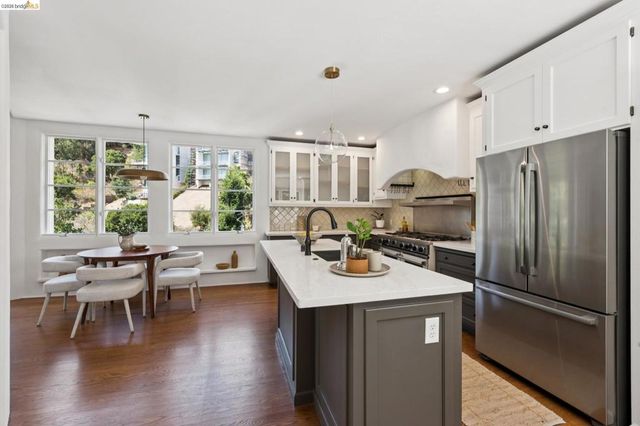 1200 Westview Dr, Berkeley, CA 94705