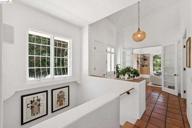 1200 Westview Dr, Berkeley, CA 94705