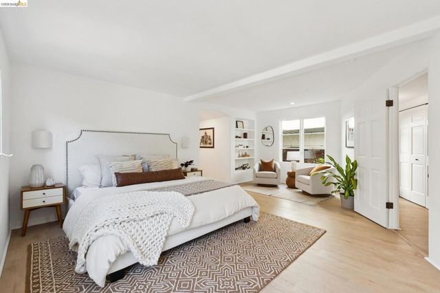 1200 Westview Dr, Berkeley, CA 94705