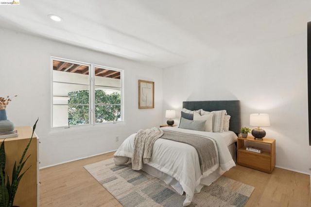 1200 Westview Dr, Berkeley, CA 94705