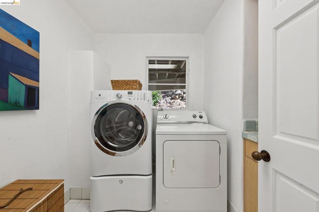 1200 Westview Dr, Berkeley, CA 94705