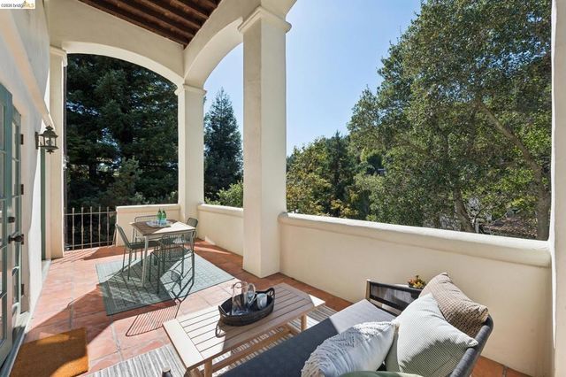 1200 Westview Dr, Berkeley, CA 94705
