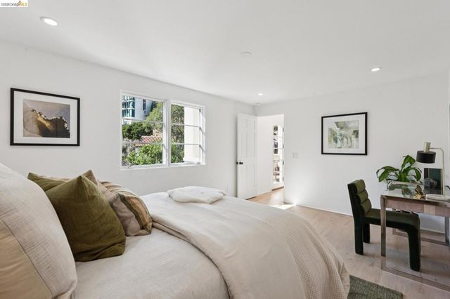 1200 Westview Dr, Berkeley, CA 94705