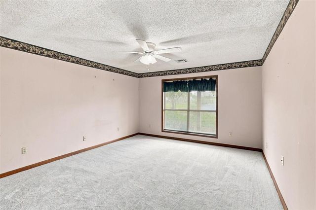 31 Poinsetta Road, Sulphur, LA 70663