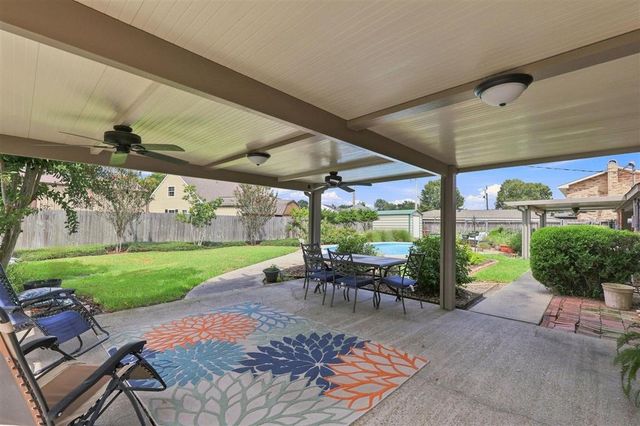 31 Poinsetta Road, Sulphur, LA 70663