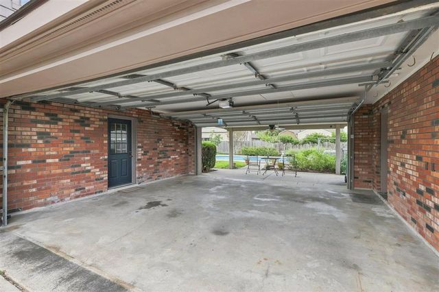 31 Poinsetta Road, Sulphur, LA 70663