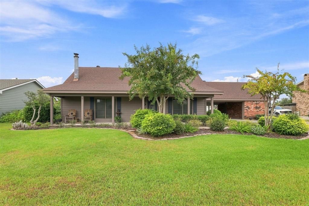31 Poinsetta Road, Sulphur, LA 70663