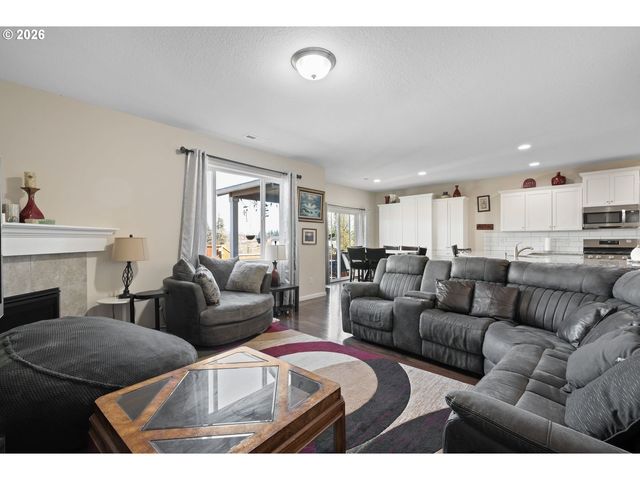 3676 N 10TH St, Ridgefield, WA 98642