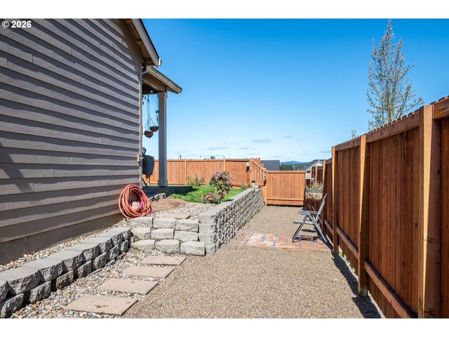 3676 N 10TH St, Ridgefield, WA 98642