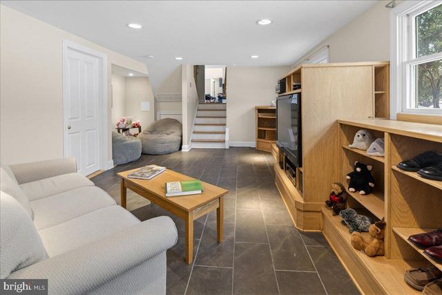 947 CHERRY HILL RD, Princeton, NJ 08540