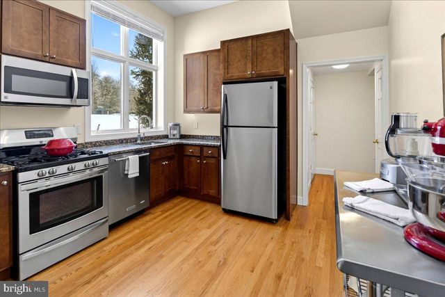 947 CHERRY HILL RD, Princeton, NJ 08540