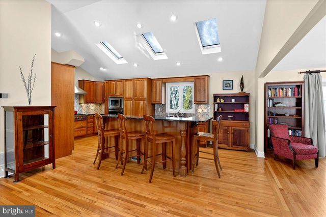 947 CHERRY HILL RD, Princeton, NJ 08540